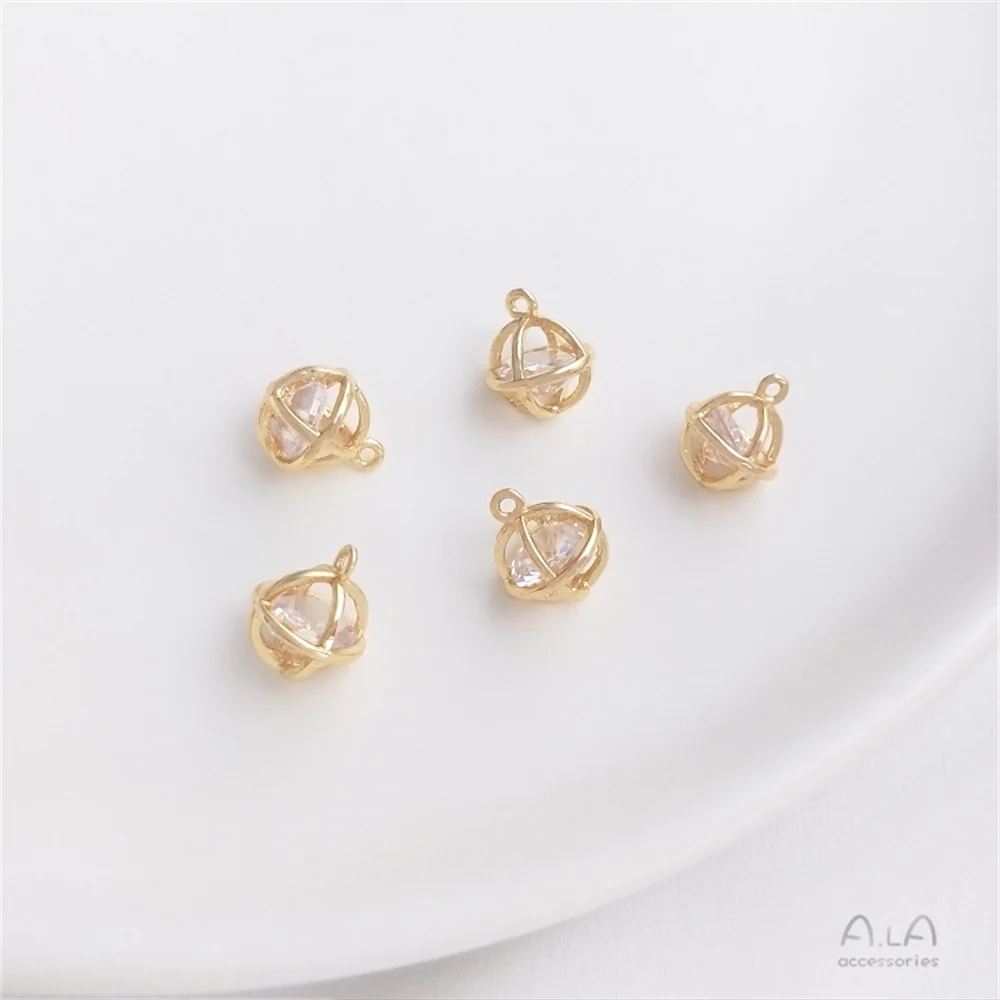 Рисунок 4 - Подвеска из циркония с покрытием