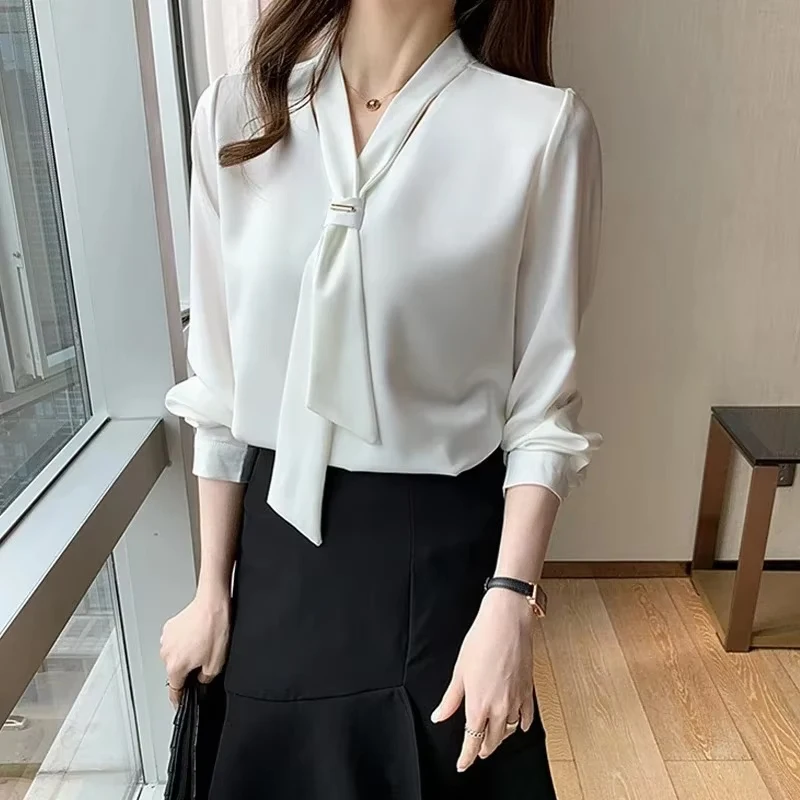 새로운 흰색 여성 셔츠 V 넥 새틴 통근자 긴팔 느슨한 오피스 레이디 셔츠 심플하고 우아한 캐주얼 여성 블라우스 패션