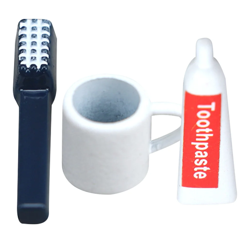 

1 Set of Decorative Mini House Decoration Adorable Miniature Toiletries Mini Bathroom Supplies