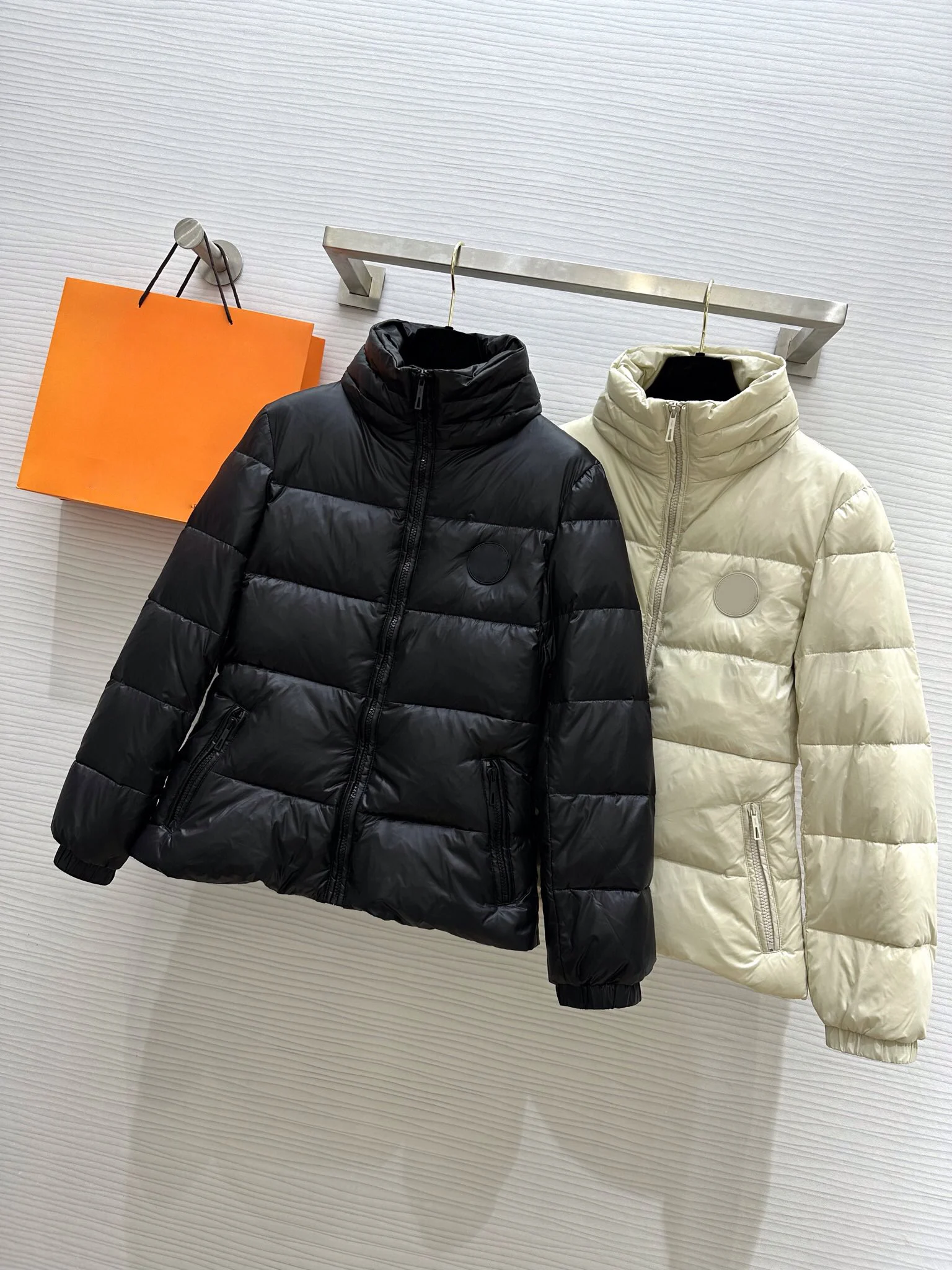 

202323 Autumn and winter new drawstring waist down coat stand collar light with drawstring waist design124