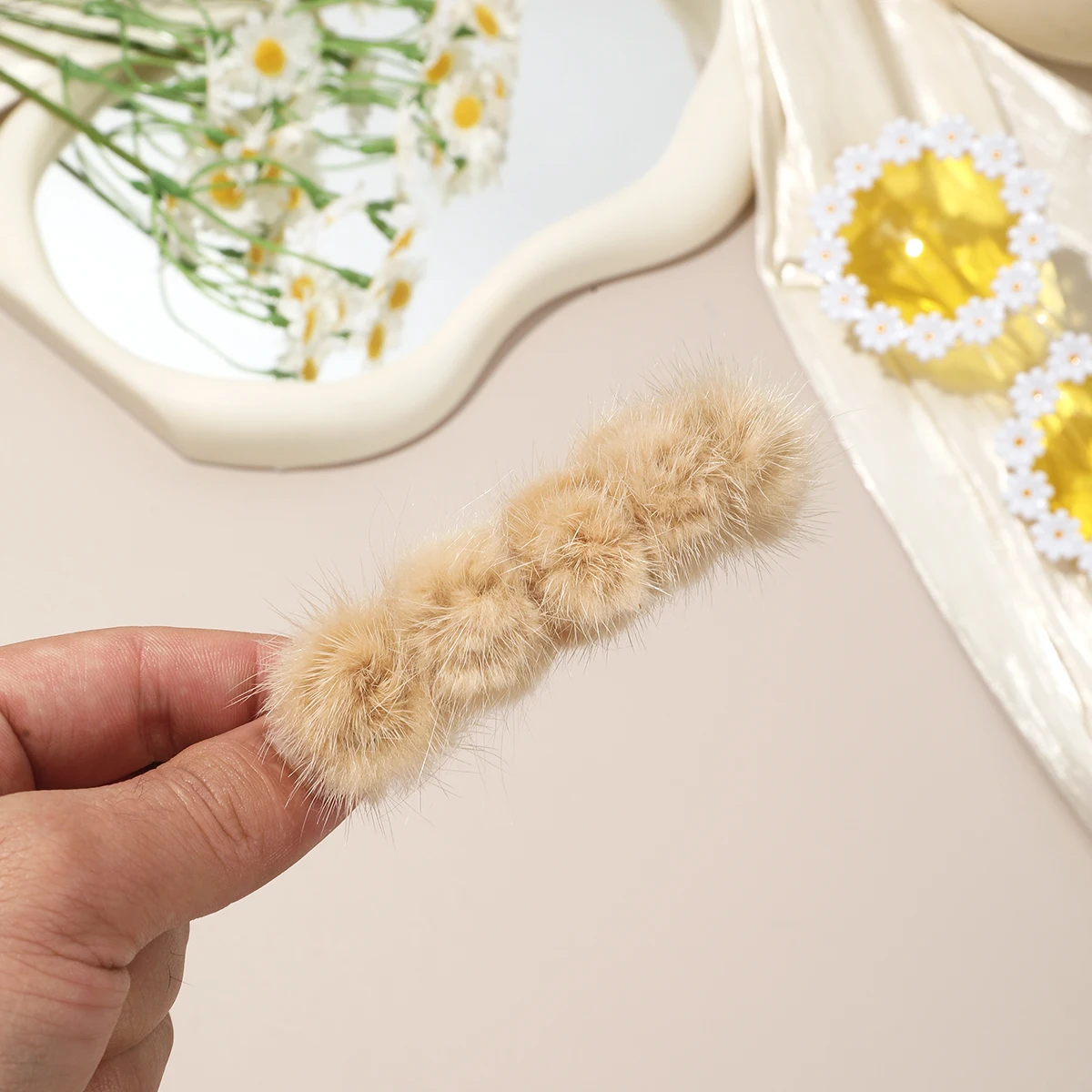 1pc Korean Plush Spring Hair Clip Temperament Women Girls Simple Hairpin Solid Color Barrette Hair Styling Accessories Headwear