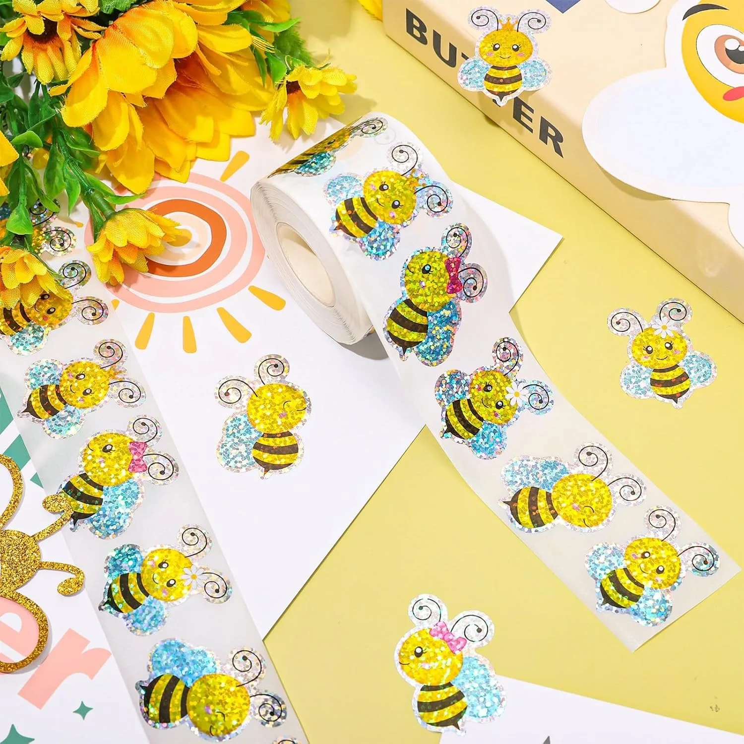 500 Pcs Bee Stickers Roll Laser Bumble Bee Seal Stickers Cartoon Animal Waterproof Self-Adhesive Reward Decals for Jars Bottle