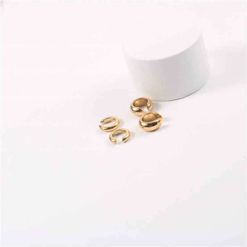 2pcs Stainless Steel Smooth Round Ear Clips Cuff Earrings for Women Ear Bone Earrings Clip On Cartilage Waterproof 4