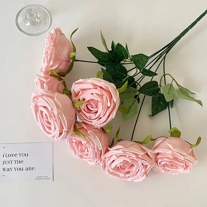 Elegant Artificial Rose Bouquet for Home and Wedding Decor - Seven Heads of Lifelike Brushed Cloth Roses