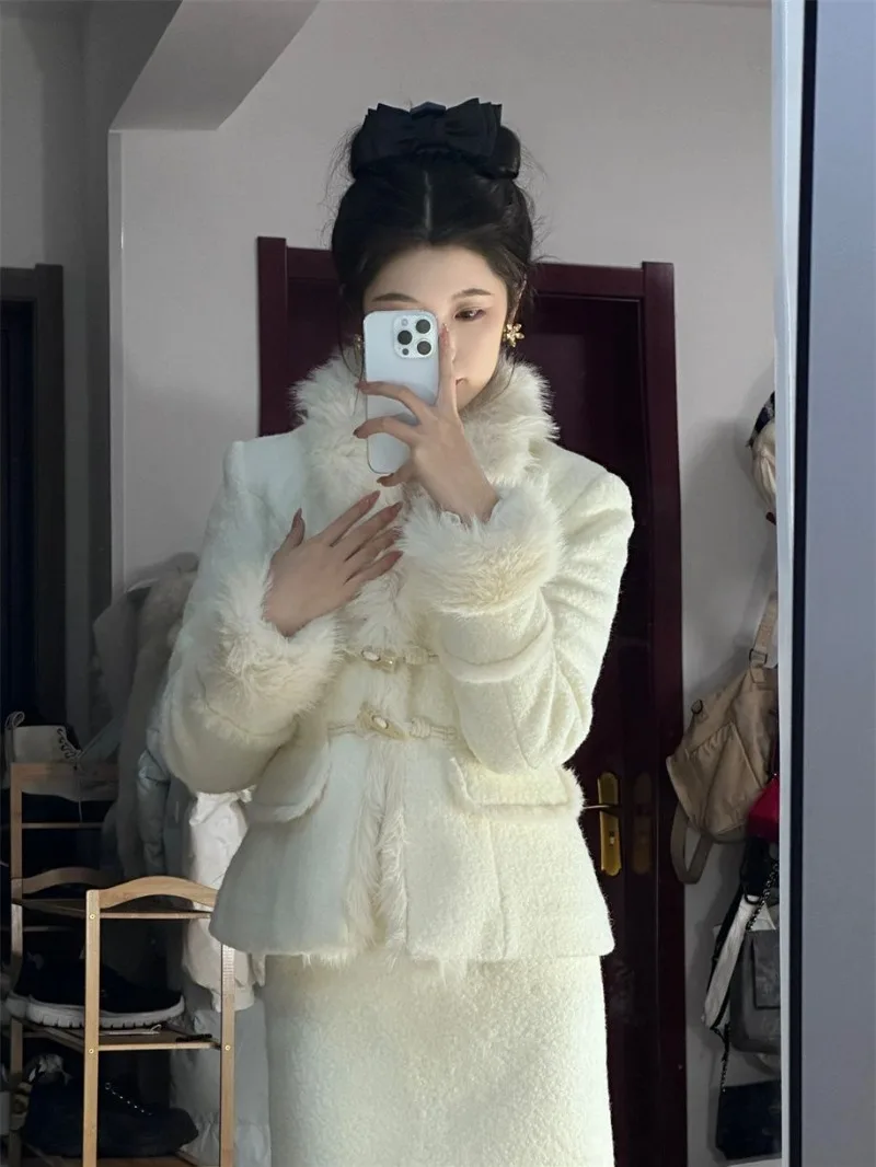 

Fashionable Small Fragrance Plush Neck Cow Horn Button Coat Spring New Celebrity Style High Waist Slim Skirt Set of Two