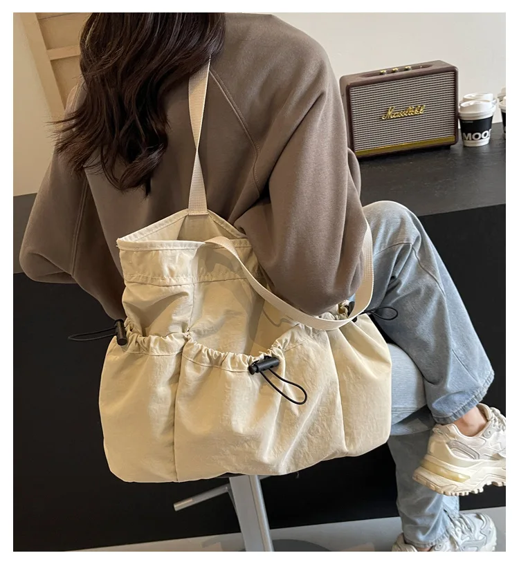 Large Capacity Tote Bag Fashion Shoulder Canvas Bag Work Commuting Bucket Bag