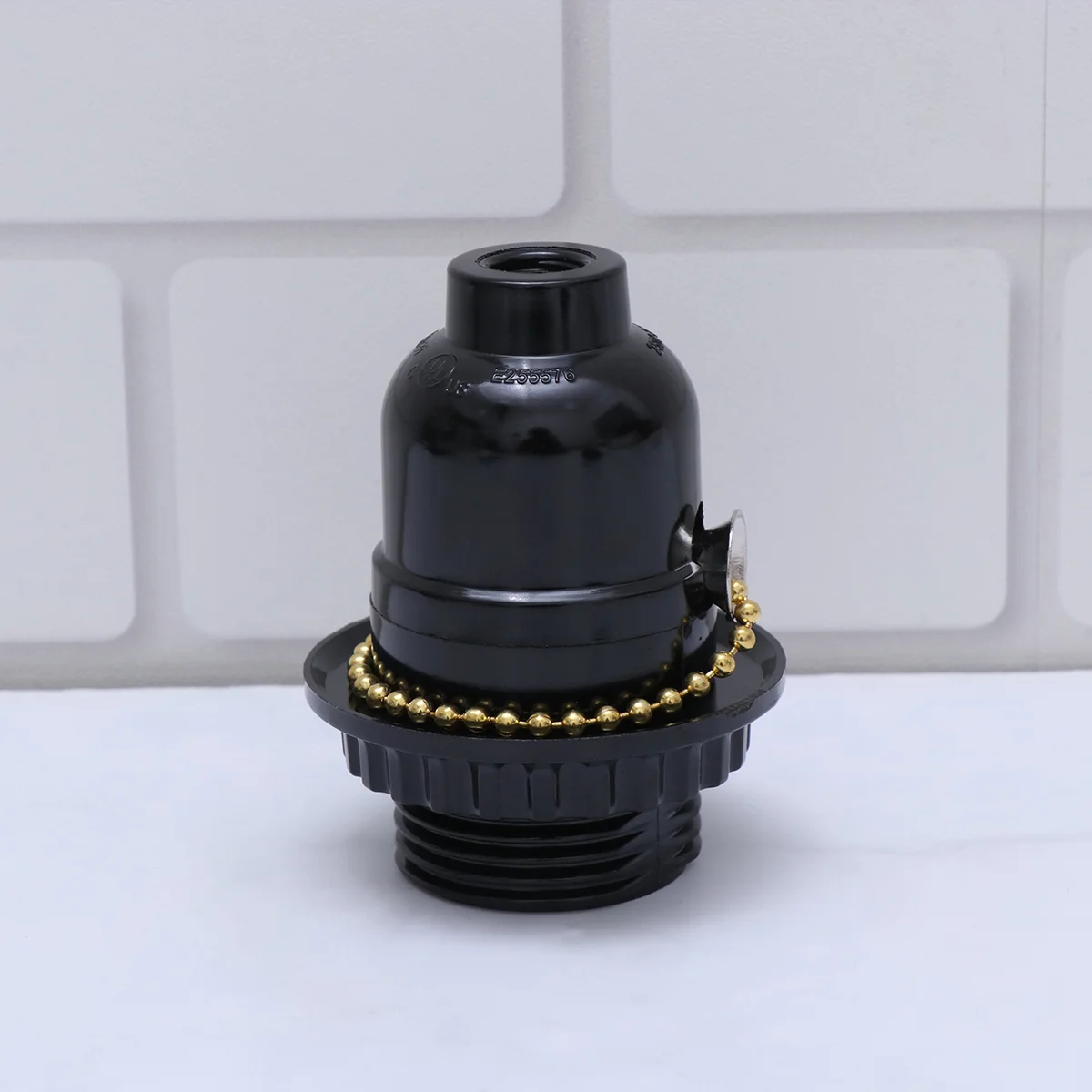 

2pcs Plastic Lamp Bases Adapter E27 Light Bulb Lamp Holder Pendant Screw Socket Vintage with Pull Zipper (Black)