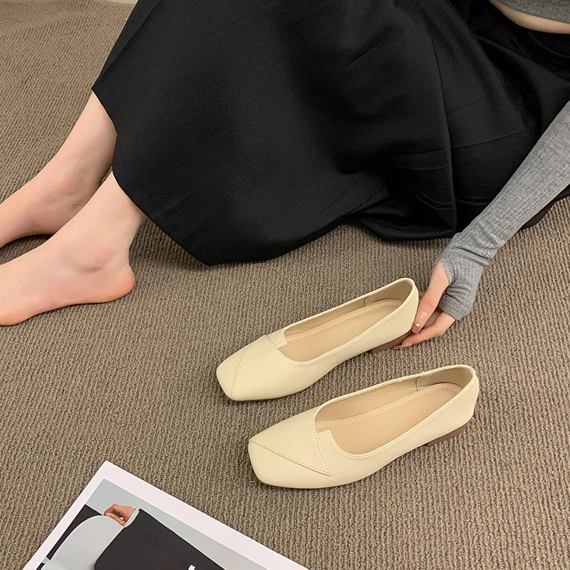 Spring and Summer New Designer Women's Shoes Square Toe Flat Shoes Soft Leather Casual Shoes Shallow Mouth Mom's Shoes