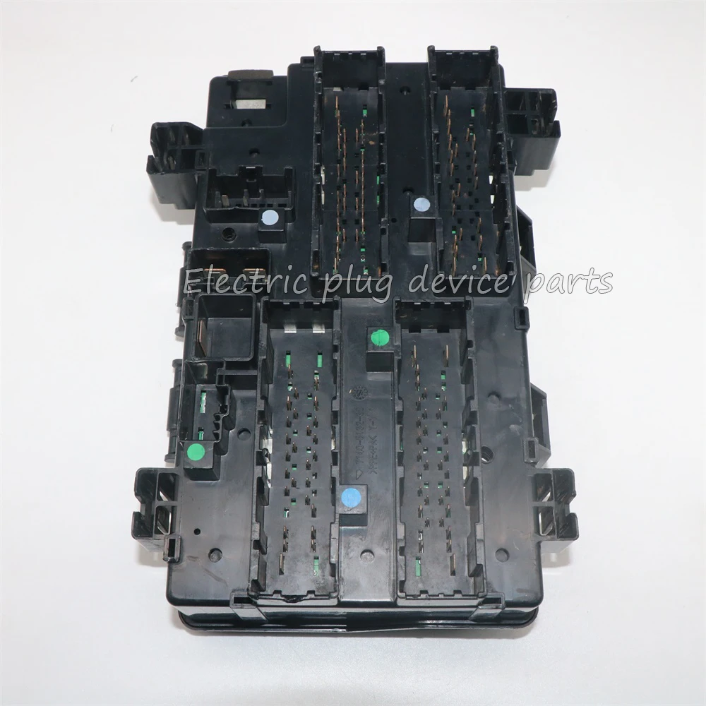 Original 68199793AC 68199793AH 68199793AG Fuse Box Intelligent Power Distribution Center for Ram 2500 3500 5.7L 2013 2014