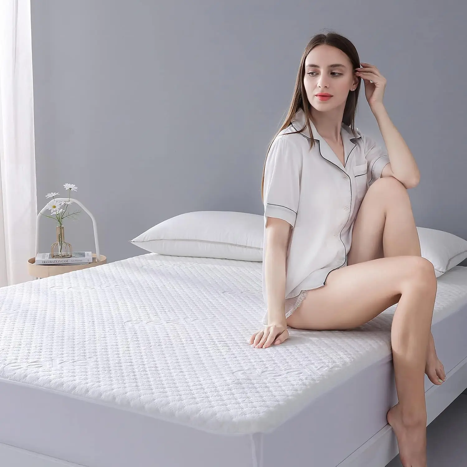 Queen Size Waterproof Mattress Protector Rayon from Bamboo Fitted Mattress Pad Cover with Deep Pocket Up to 18''