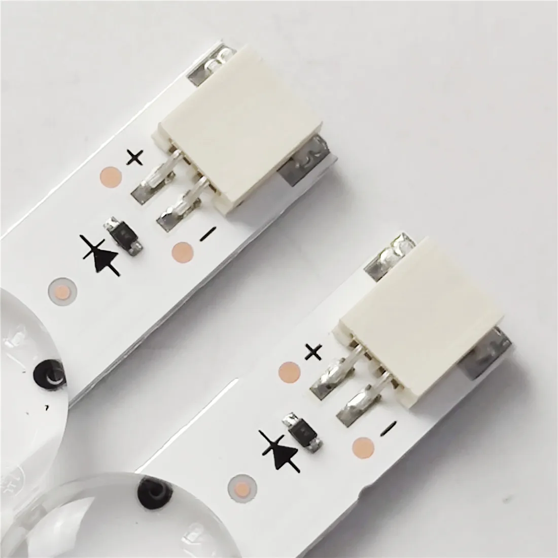 Led Backlight Strip Lâmpada para Grunewing 65 Vlx 7730 bp 7100 7065 8000 Lnnntek Rev0.2 170721 _ 3pcm00731a Zyr65600-aa - Imagem 4