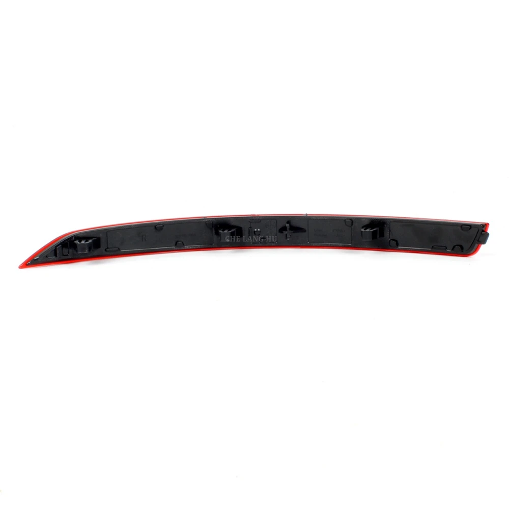 For Skoda Octavia Sedan Combi Car-styling Rear Bumper Reflector Warning Brake Light Tail Lamp Stop Light Bumper Strip