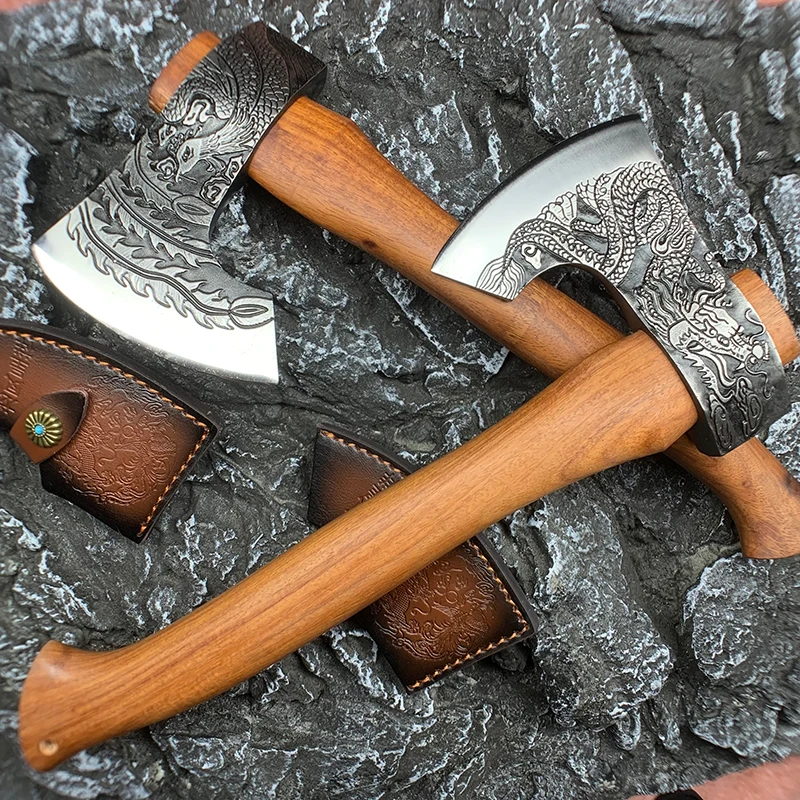 The dragon and phoenix axe head is made of pear wood, which is incredibly smooth and has a first-class ergonomic feel 4