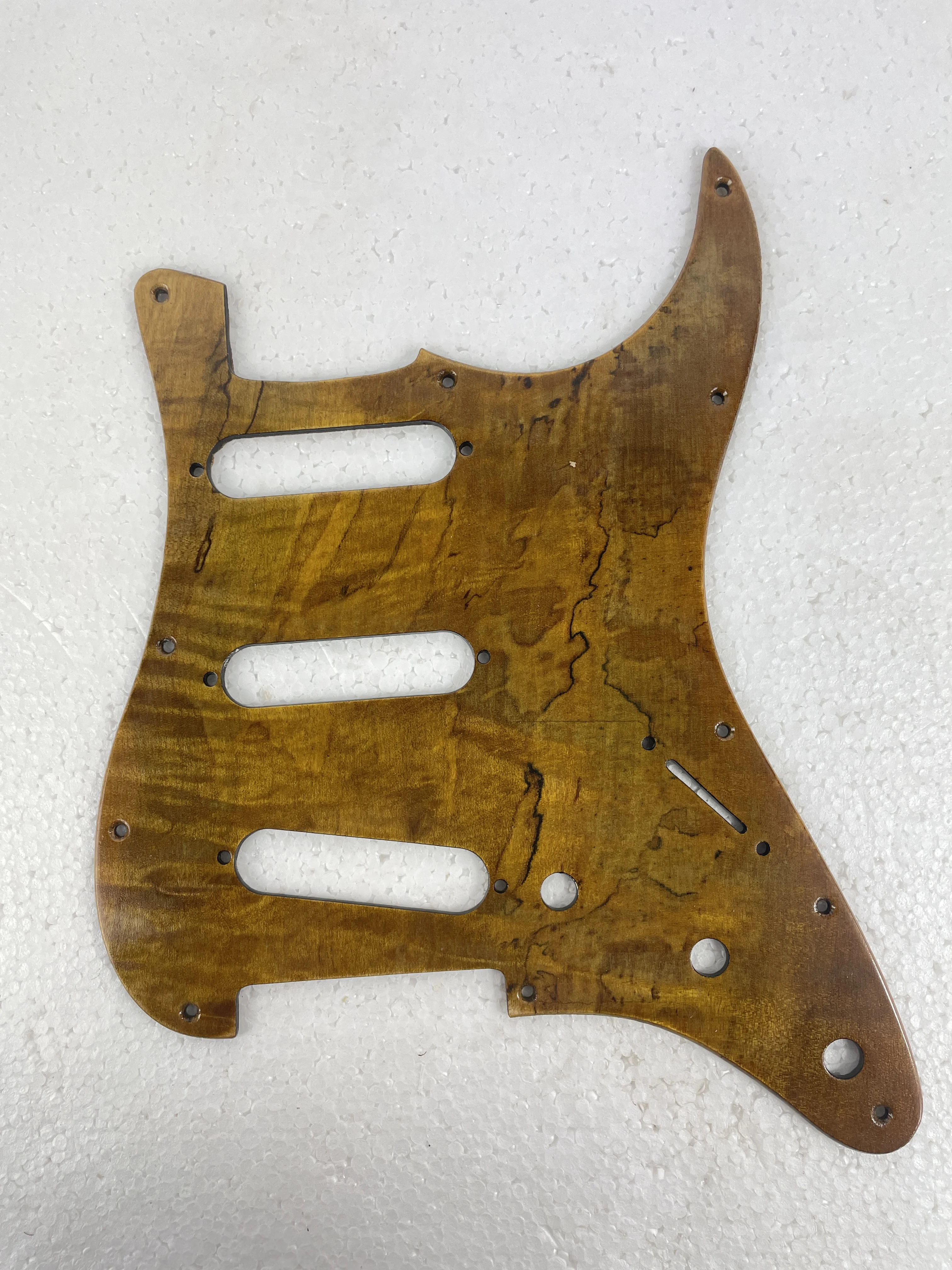 

Гитара SSS кленовый экранированный St скребок с 11 отверстиями, новые винты с винтами, используемые для замены деревянного экрана электрического Gu