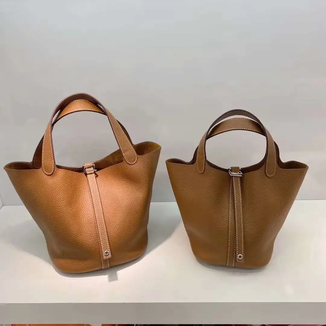 حقيبة يد عصرية من جلد البقر الناعم مع شكل دلو جديد...