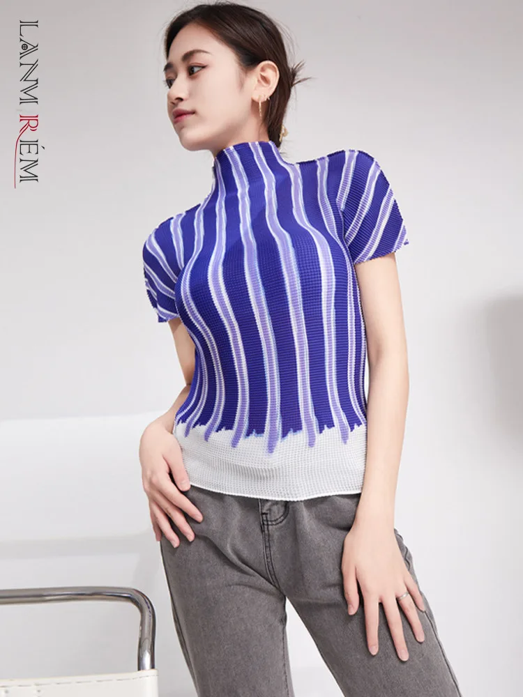 

LANMREM Striped Pleated T-shirt For Women Summer Short Sleeves Turtleneck Color Block Slim Shirt Female Chic Top 2R4812