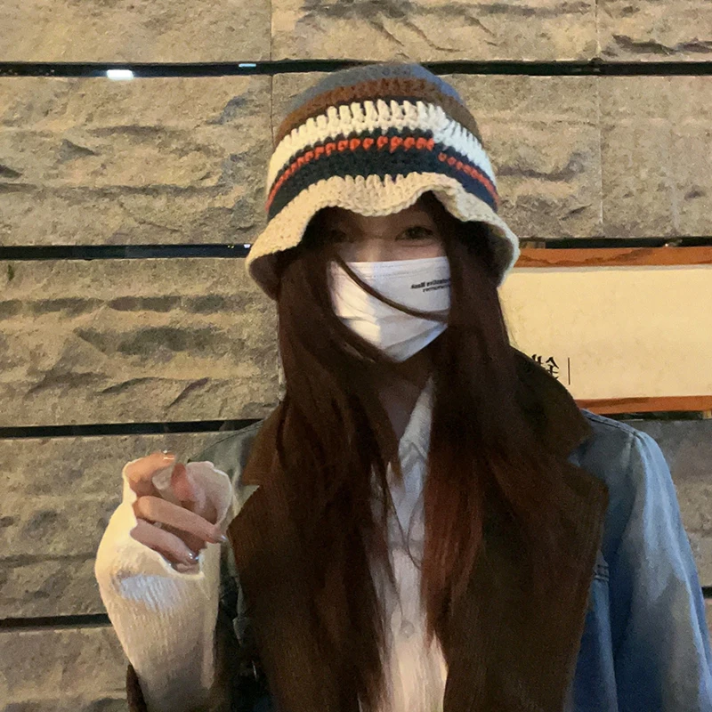 

Striped Contrast Color Fisherman Hat Women's Fall and Winter Face Small Knitted Bucket Hat Niche Fashion Personality Bucket Hats