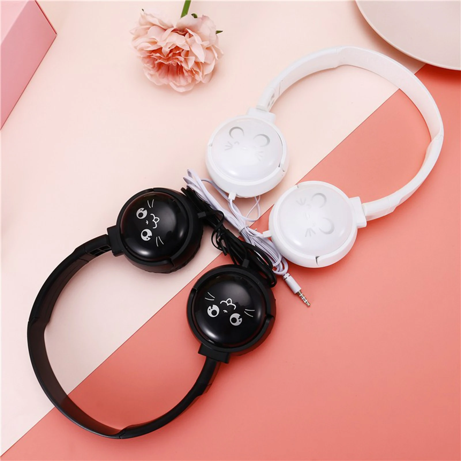 Kids MP4 MP3 Smartphones Laptop 3.5mm Wired Over-ear Headphones Portable Music Earphones 100g Ergonomic Design Headset