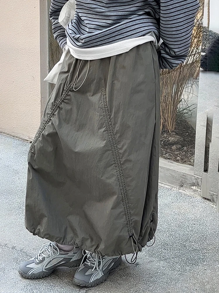 [EAM] High Elastic Waist White Drawstring Irregular Casual Half-body Skirt Women Fashion Tide New Spring Autumn 2026 1DH9428