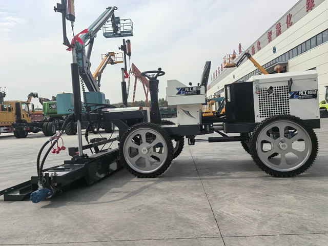 เครื่องปาดคอนกรีตแบบสั่นสะเทือน 4 ล้อ ขับเคลื่อนด้วยตัวเอง พร้อมระบบไฮดรอลิก ปรับระดับด้วยเลเซอร์ สำหรับงานก่อสร้างถนน 1