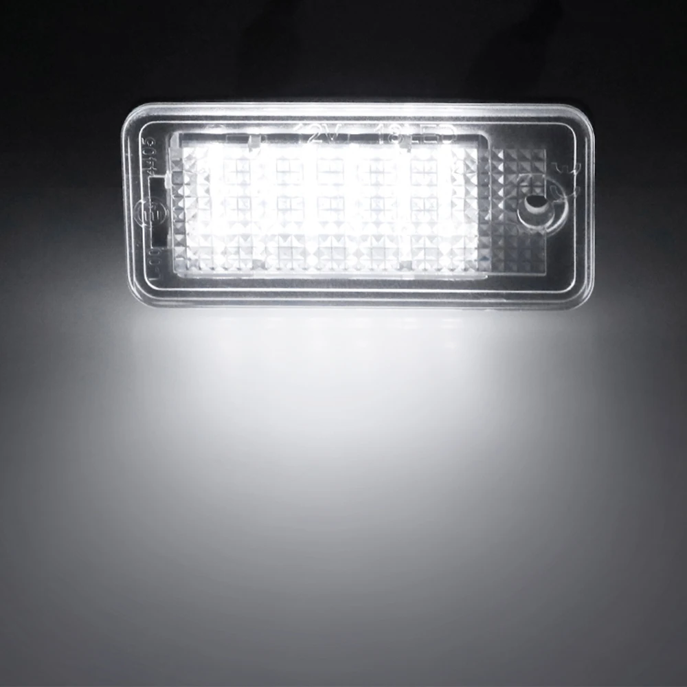 Come Cambiare Luce Targa Su AUDI A4 B6 Avant (8E5) - Guida Alla Sostituzione - Foto 6