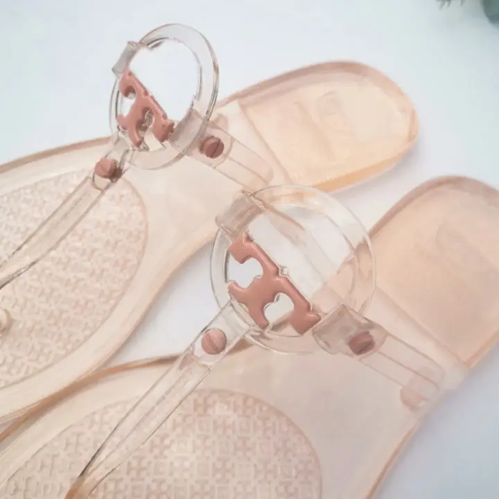 2022 New Style Crystal Summer Jelly Shoes Woman Home Slippers Custom Fashion Designer Flip Flops Slides