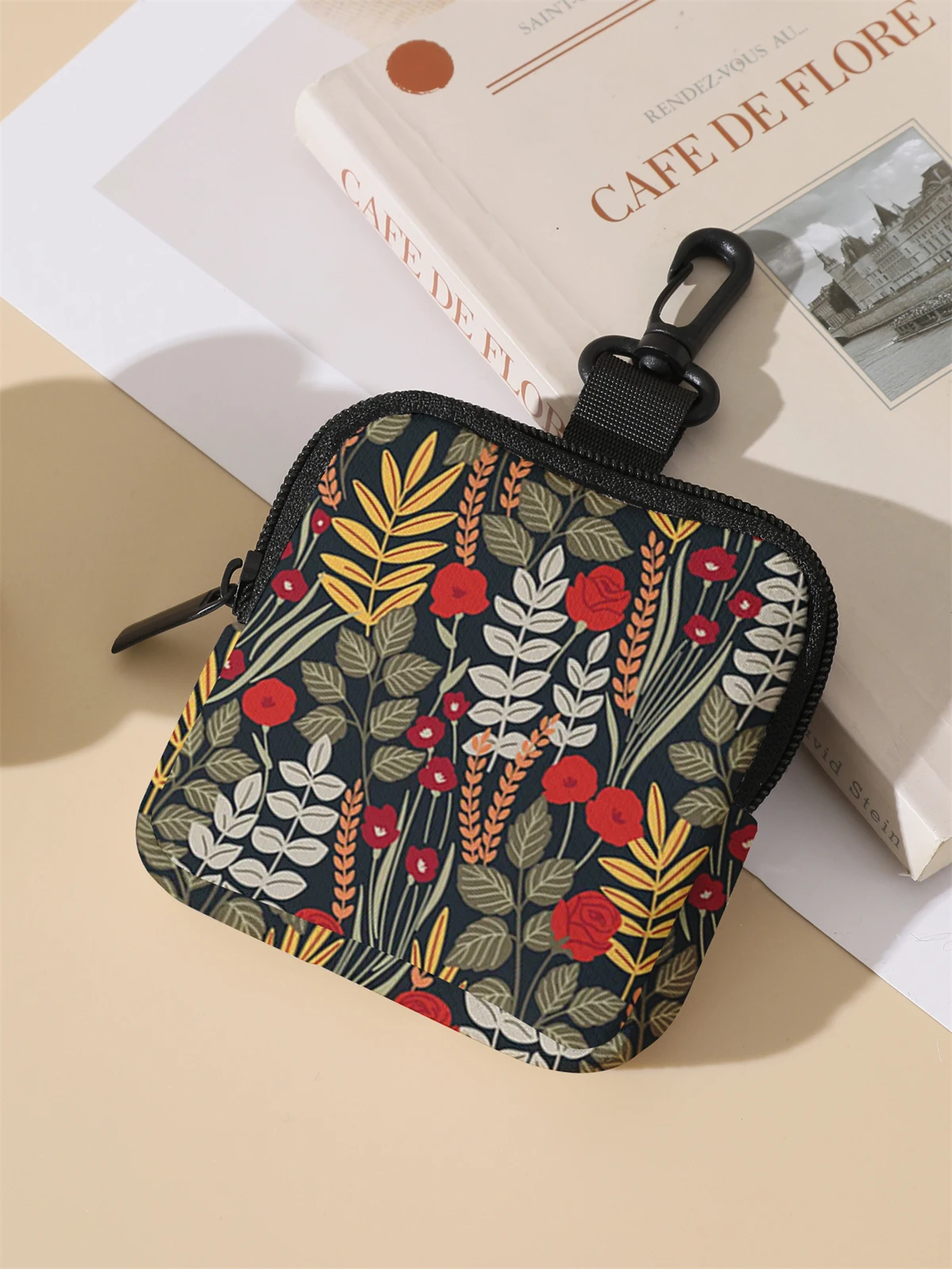 Large capacity coin wallets with plant patterns, digital printed coin wallets, and storage bags are ideal choices for gifts