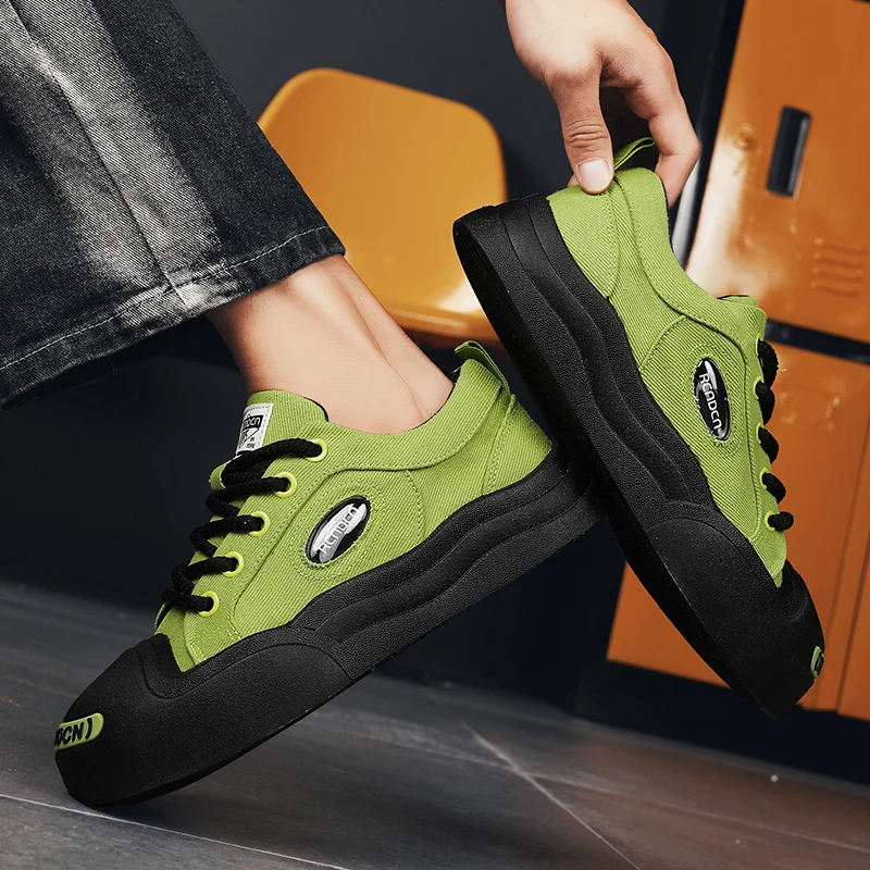 HKDQ Trendy Red Vulcanized Canvas Shoes Men Original Breathable Platform Men's Summer Sneakers Fashion Casual Sneakers For Men