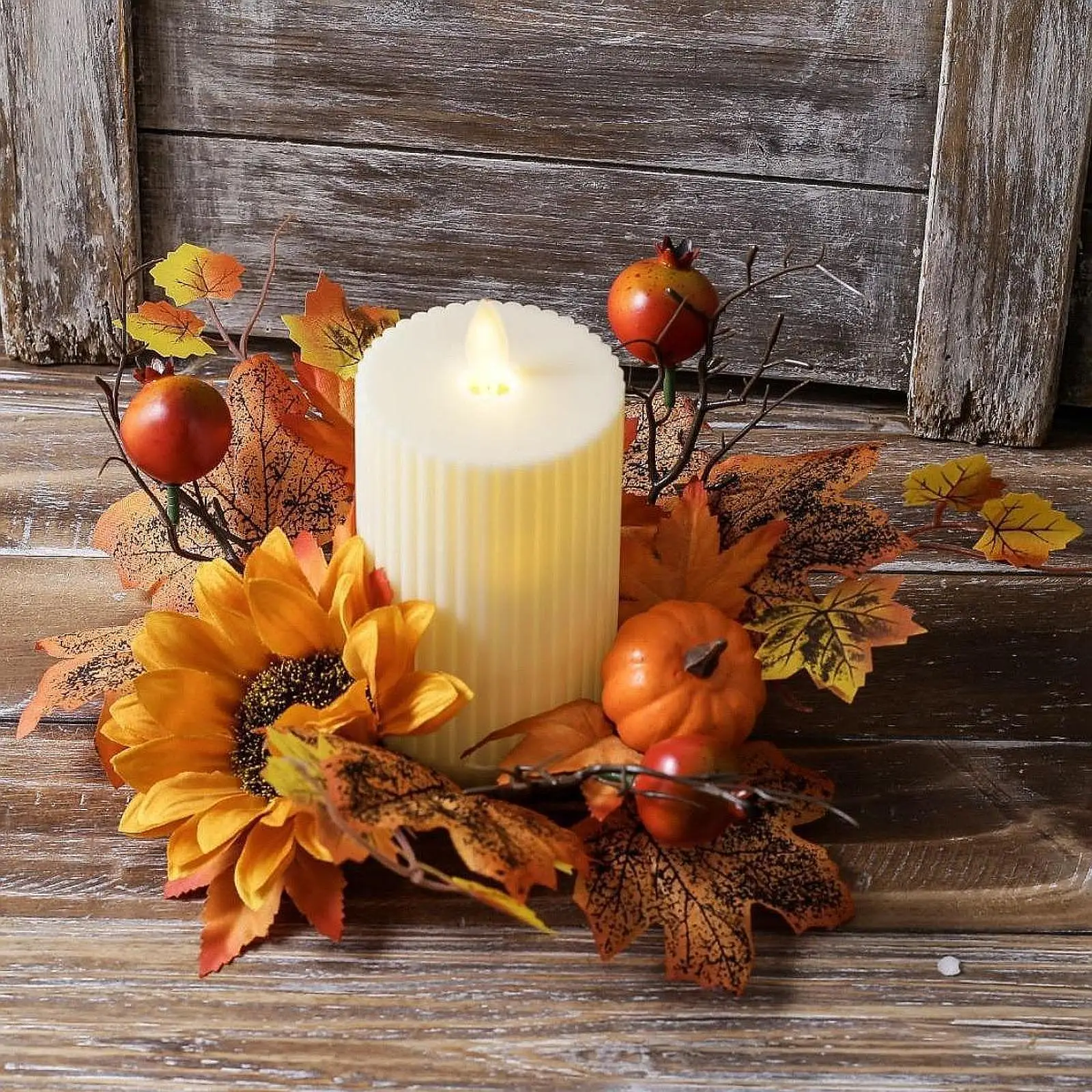 Candle Ring Artificial Wreath Decorative Ornament Rustic Maple Leaves Fall Wreath for Party Living Room Festival Table Farmhouse