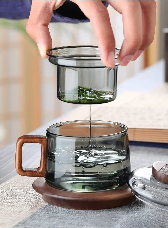 Heat Resistant Glass Tea Infuser Cup - 200ml Teacup with Wood Handle and Filter for Kung Fu Tea Set