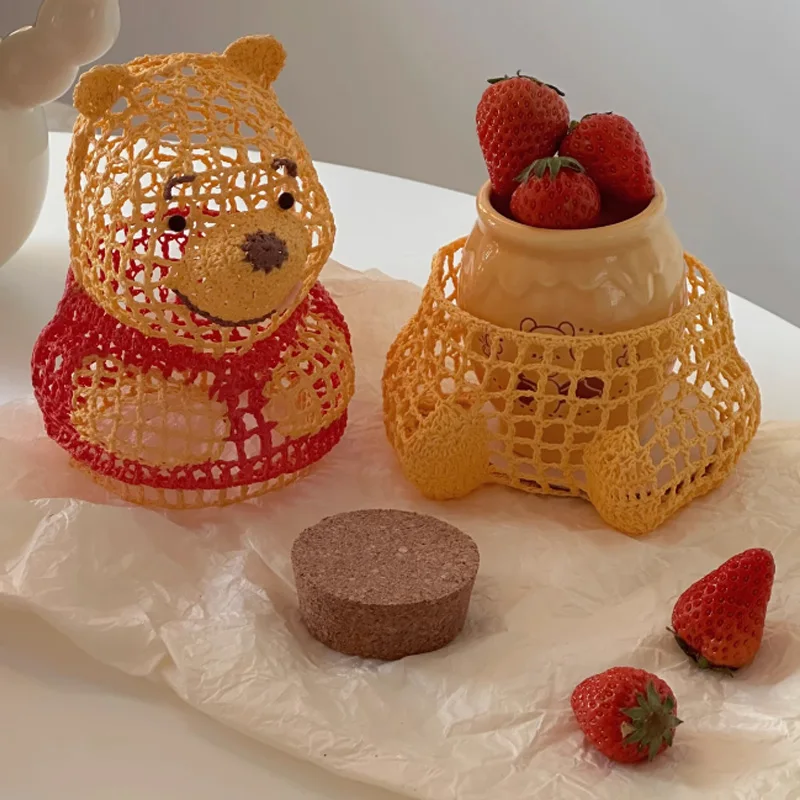 Kawaii Disney Winnie Pooh Bear Action Figure Toy Knitted Winnie Ceramic Storage Jar Set Candy Cookie Jar Regalo Di Natale Per Bambini