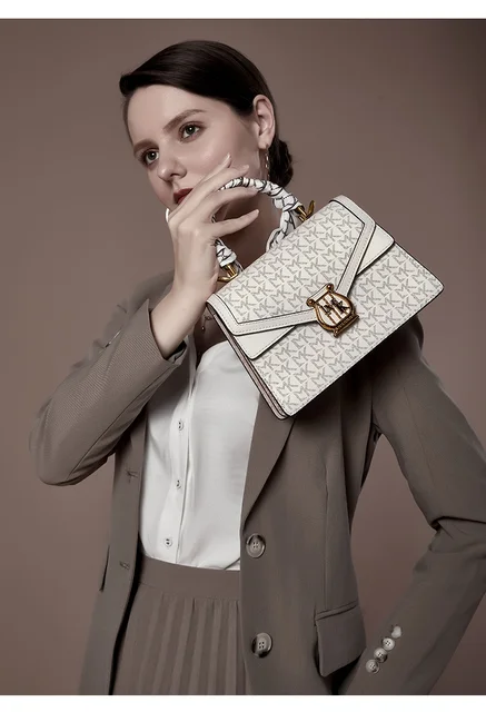 French LMK Handbag Women Small Bag 2023 New Fashion Light Luxury High-Grade  Shoulder Messenger Bag Western Sle L MK