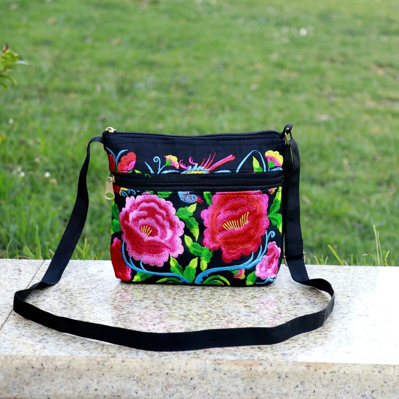 New Ethnic Style Embroidery Bag Three Zipper Women Shoulder Crossbody Bag Small Handbags for Women Casual Canvas Travel Bags