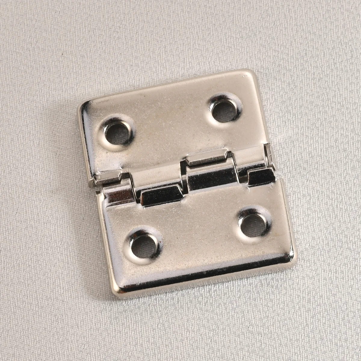 New Chinese style bright silver iron luggage with 90 degree positioning, luggage hinges, gift boxes, small hinges