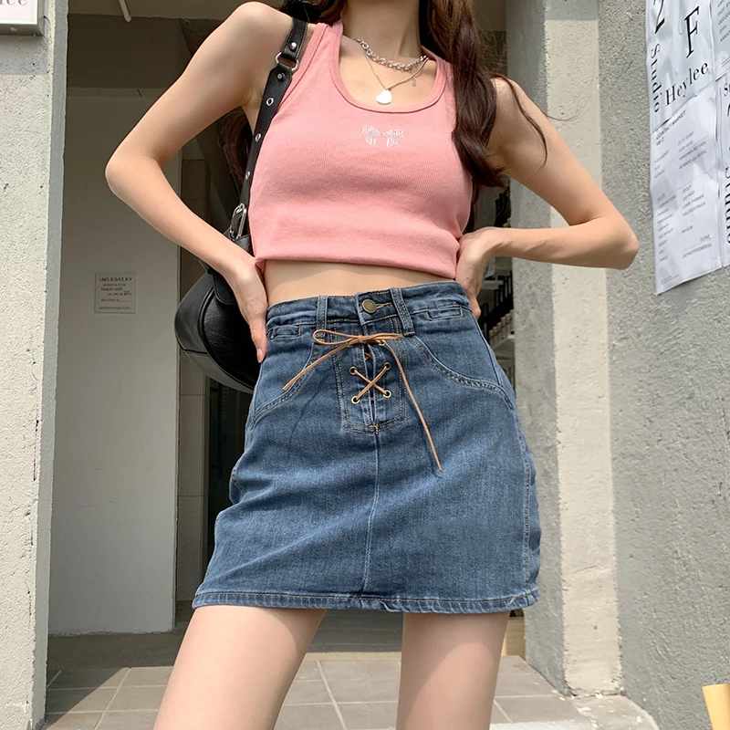 High waisted retro denim skirt for women in deep blue summer commuting with straps and a slim A-line shorts skirt