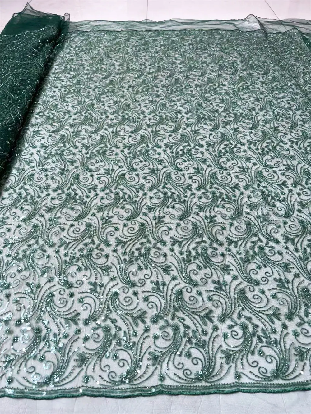 

Latest Nigerian French Tulle Net Lace Fabric 2023 High Quality 5Yard Embroidery African Beads Lace Fabric For Wedding C38024