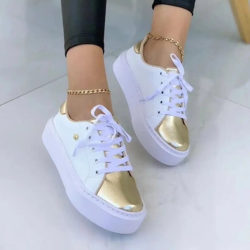 

New White Thick-soled Sneakers New Lace-up Breathable Rivets Leather Vulcanized Shoes Casual All-match Tennis Running Sneakers