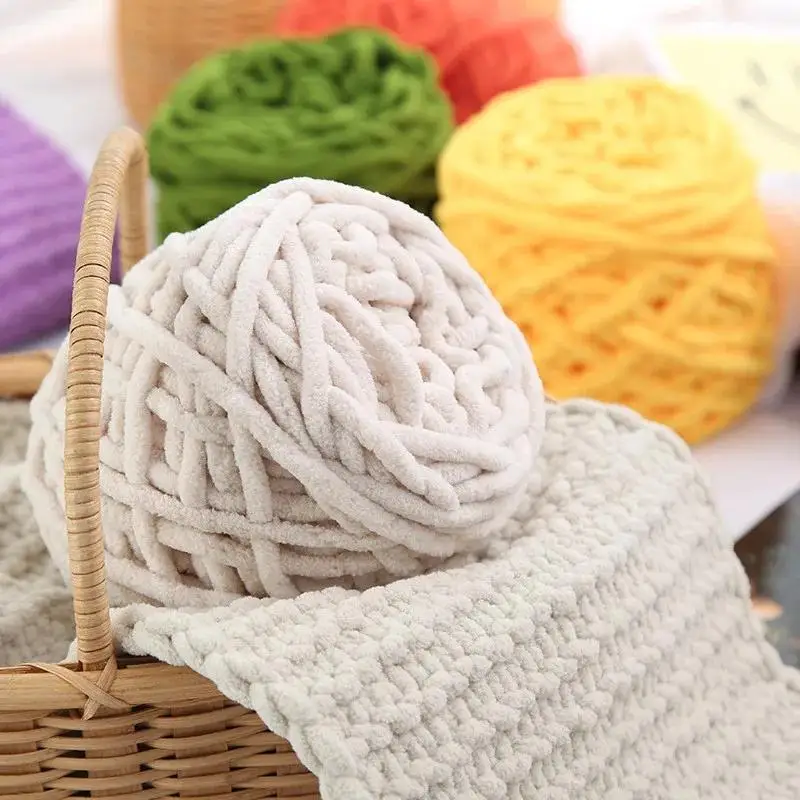 100g/ball Chenille Knitting Yarn Soft Ice Strip Polyester Yarn DIY Wool Yarn For Hand Knitting Scarf Thick Wool Yarn Wholesale