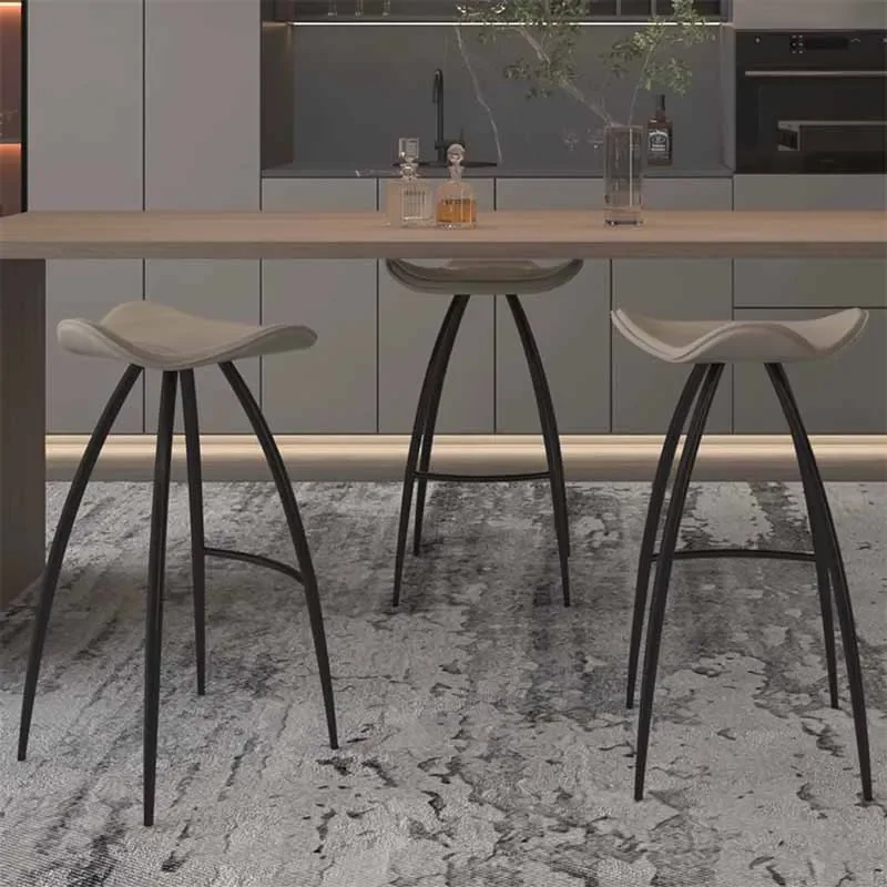 Nordic Luxury High Chair Accent Counter Balcony Aesthetic Modern Designer Bar Stools Metal Legs Bedroom Cadeira Bar Accessories