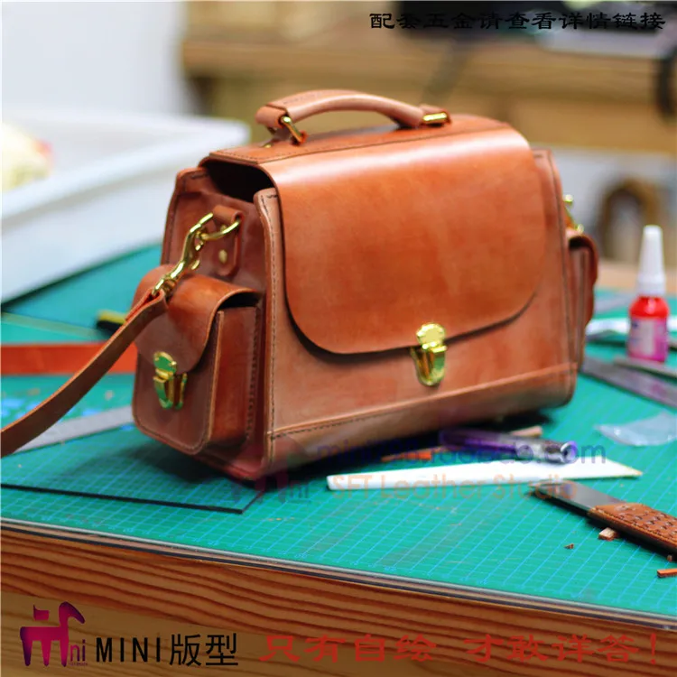 diy Leather kraft vintage shoulder bag die cutting kraft paper sewing pattern hollowed stencil template 26x18x13cm