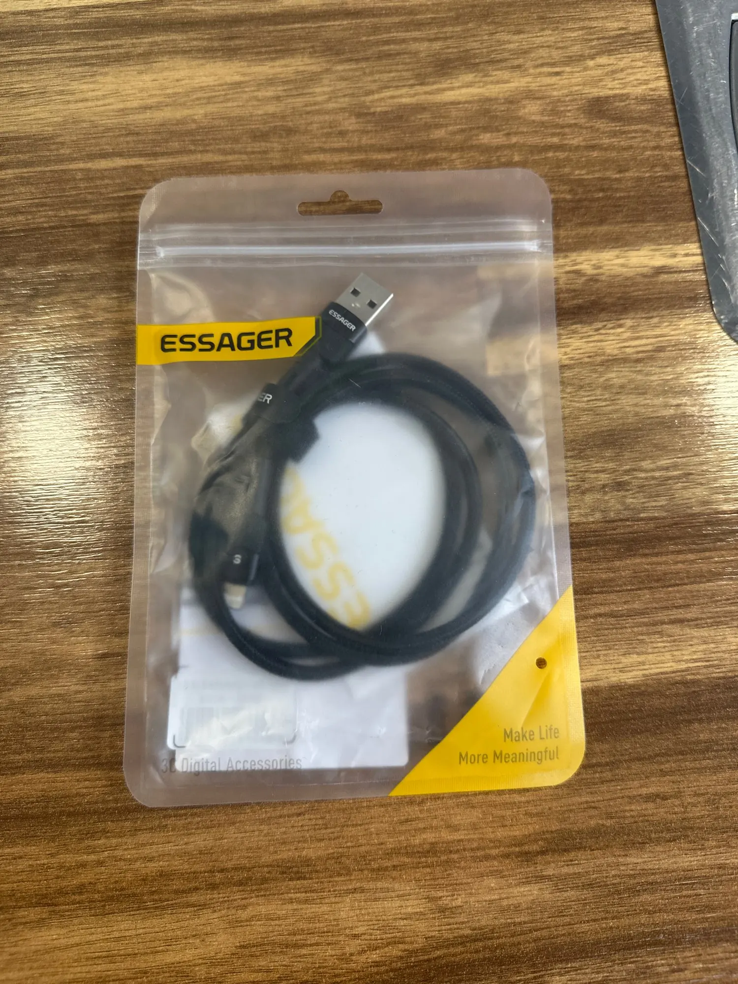 Essager Fast Charging For iPhone Usb Cable 11 12 13 Pro Max Mini Xs Xr X SE 8 7 6 Plus 6s 5 5s 2.4A Wire For iPhone Charger Cord photo review