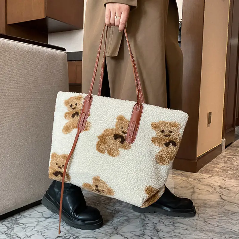 

Japanese Korean Winter New Lamb Hair Cute Little Bear Printed Women Tote Bags Ins Trendy Fashion High-end Versatile Shoulder Bag