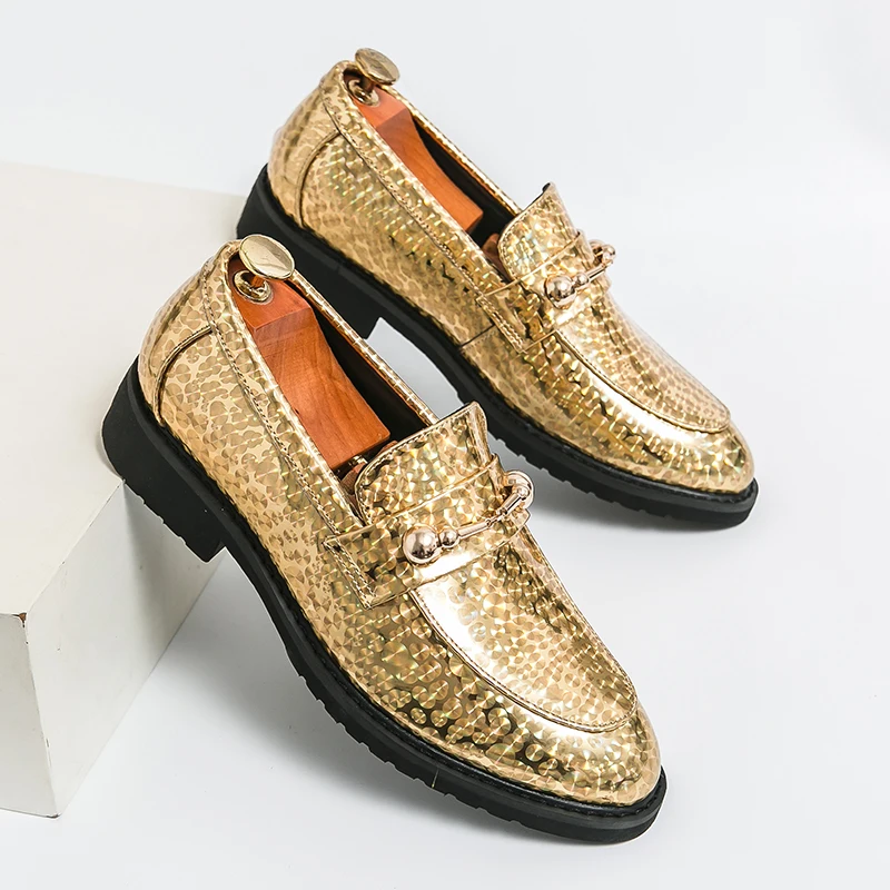 

Large Size 38-46 Men Dress Shoes Gold Silver Male Oxfords Fashion Youth New Luxury Brand Casual Formal Dress Evening Shoes
