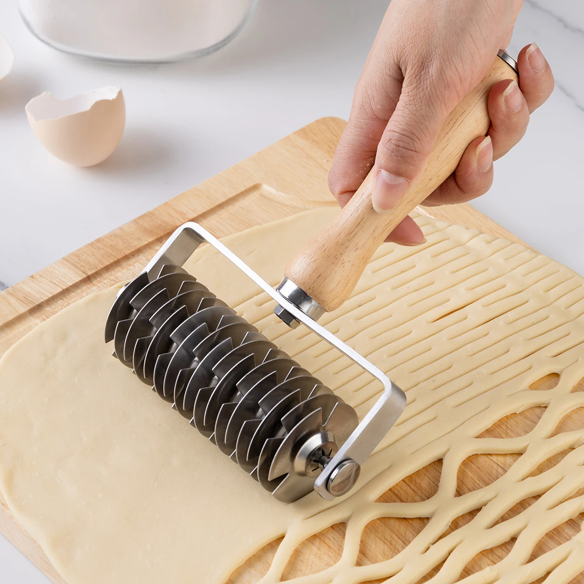 Stainless Steel Dough Roller Cutter Wood Handle Pizza Slicer Pie Cookies Pull Mesh Wheel Knife Pastry Tools Kitchen Accessories