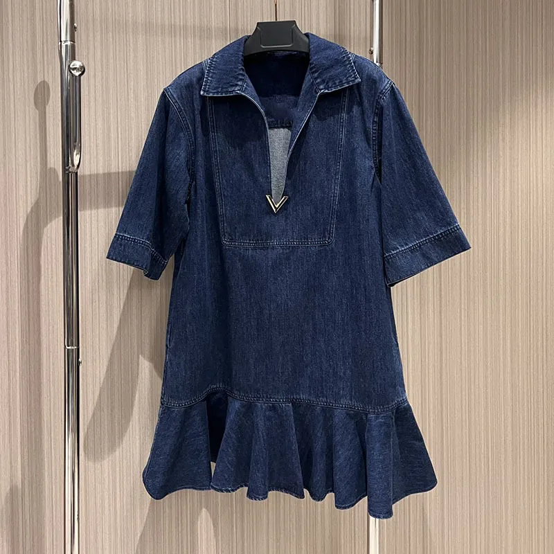 

Women's New Pure Cotton Ruffle Fishtail Splicing Denim Doll Dress Fashion Short Sleeve Deep V Lapel Loose Dresses Designer 24