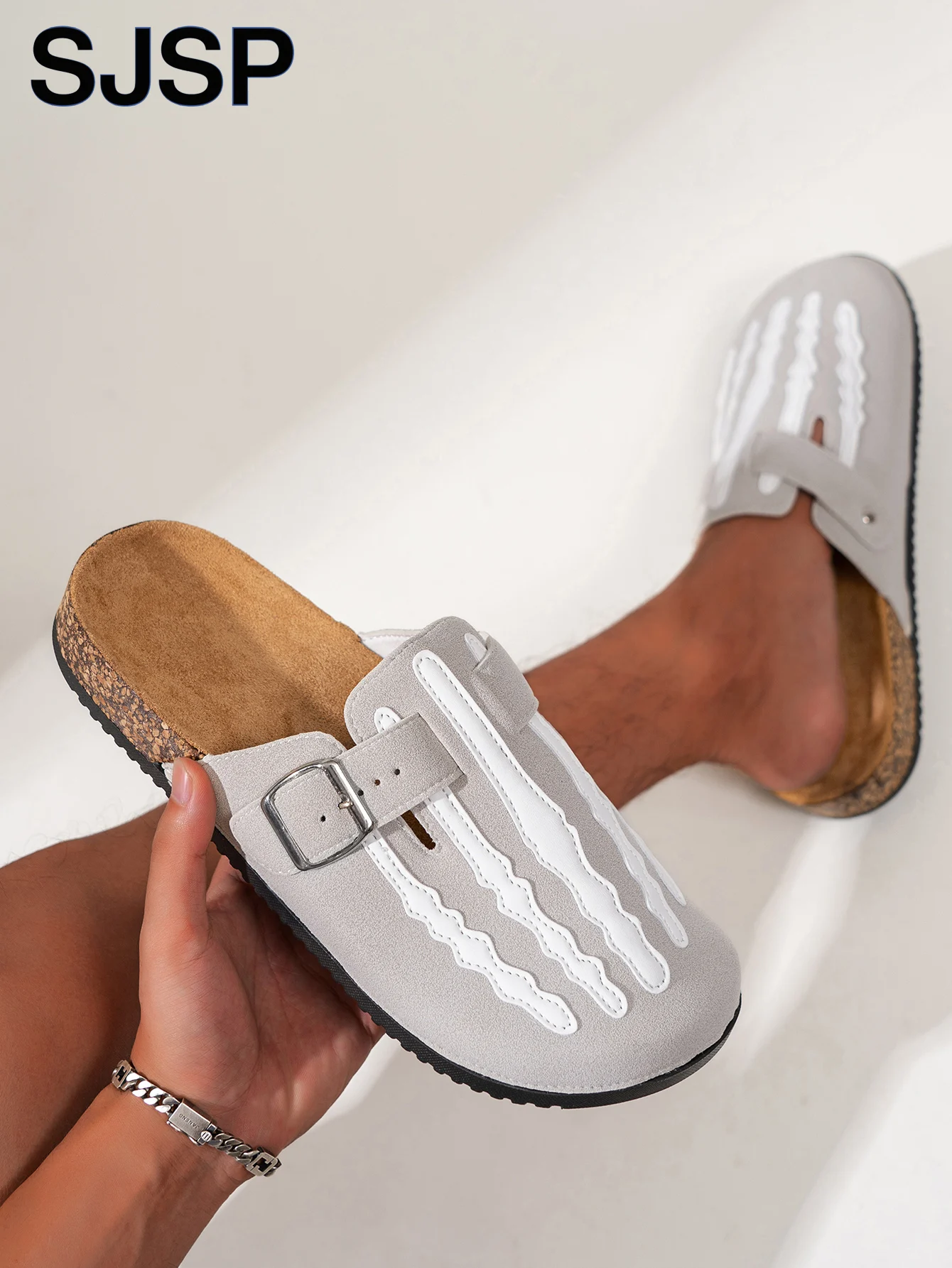 صنادل رجالية جديدة بتصميم هيكل عظمي عصرية بنصف قاب...