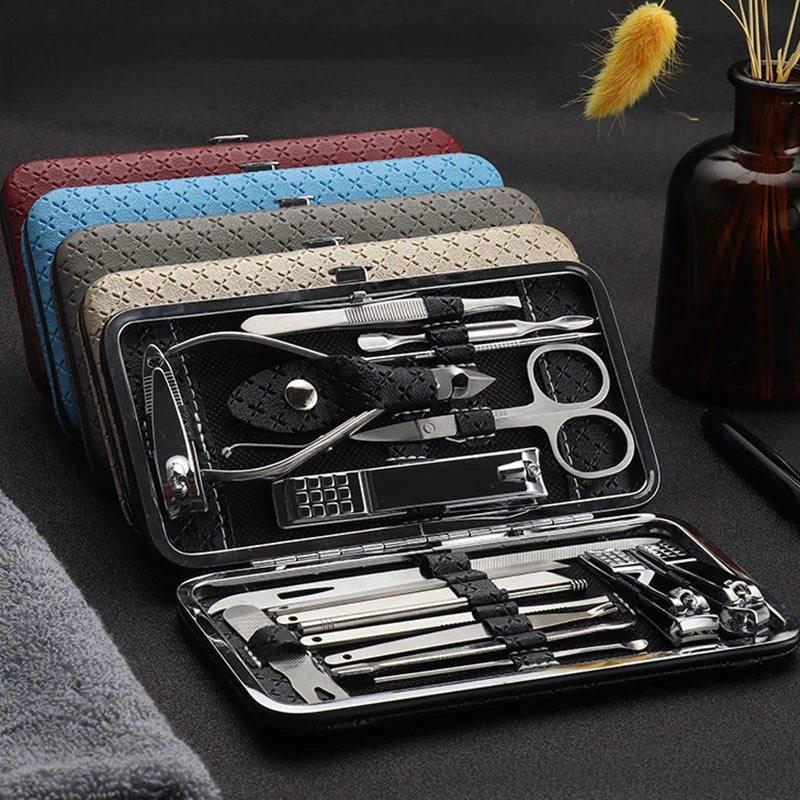 8/19 Nail clipper Nail clipper set Stainless steel ear scoop pedicure dead skin removal tool
