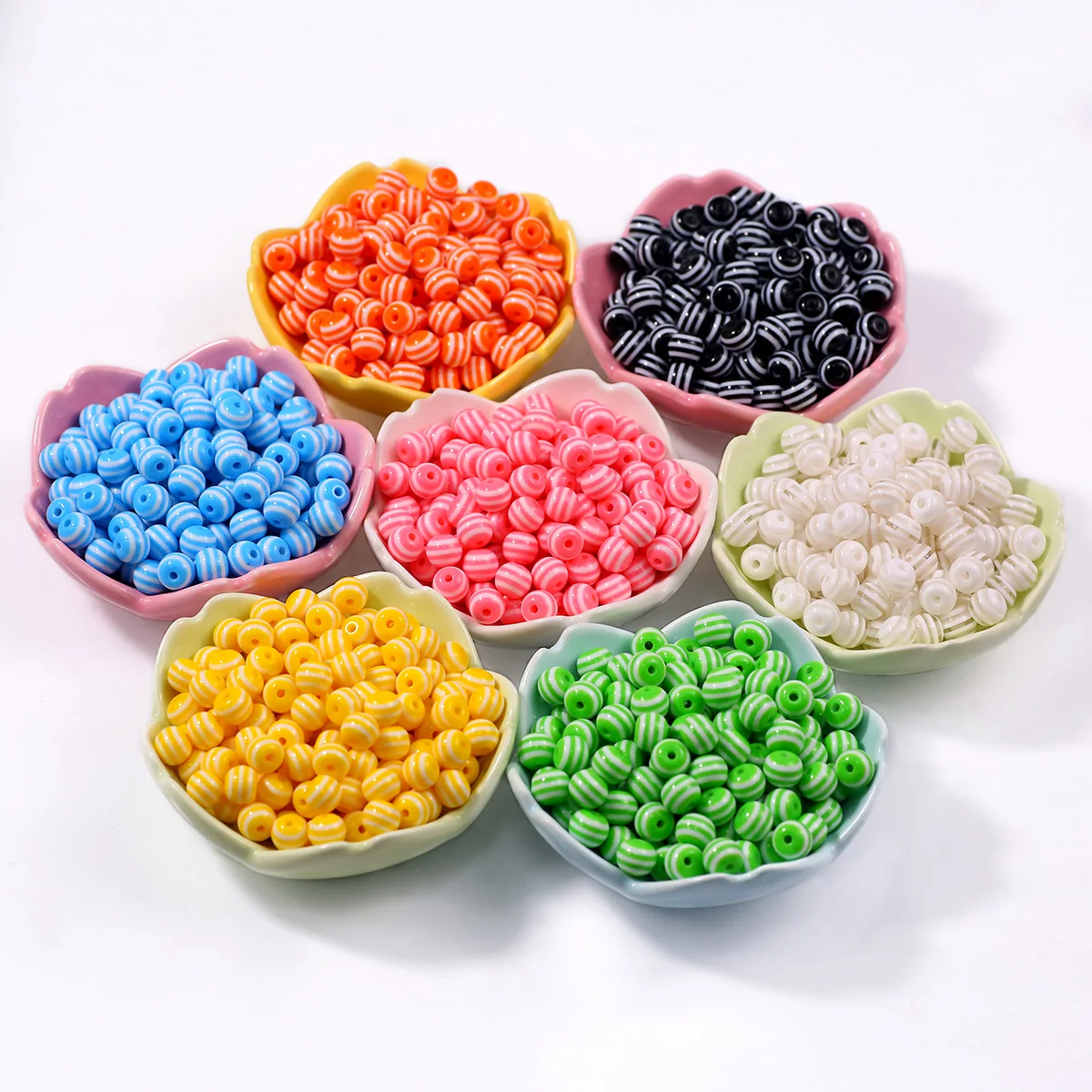Assortimento di 100 perline distanziatrici a forma di fiocco di neve e margherita - 5 mm x 1,5 mm - Dimensione del foro: 1 mm - Argento, Oro, Rame! - Italia