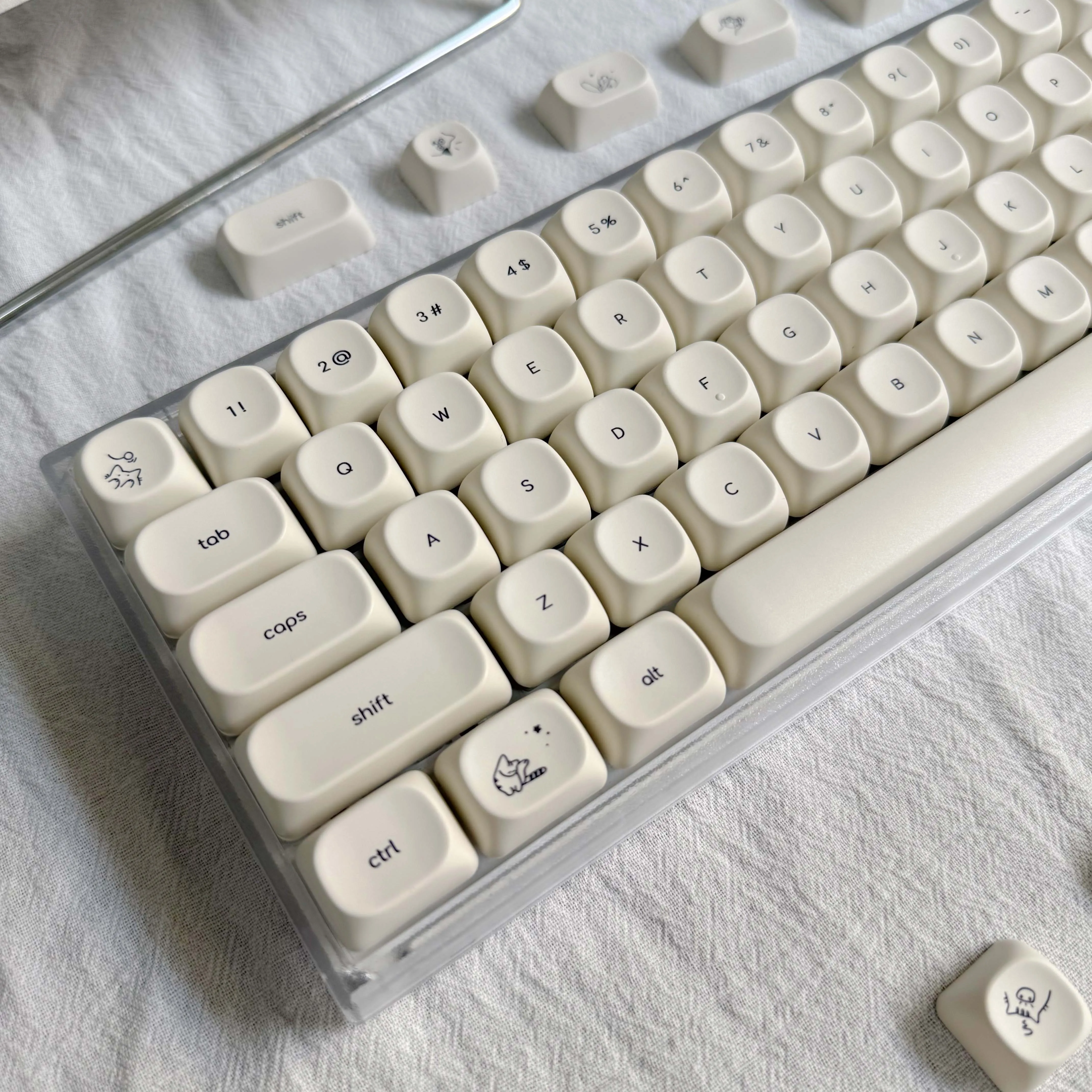 Milky Cat Hangul Keycap Moa Profile Minimalistische koreanische süße Tastenkappen mit Numpad für 60 % 65 % 75 % TKL 96 % 100 % mechanische Tastatur – Detail 14