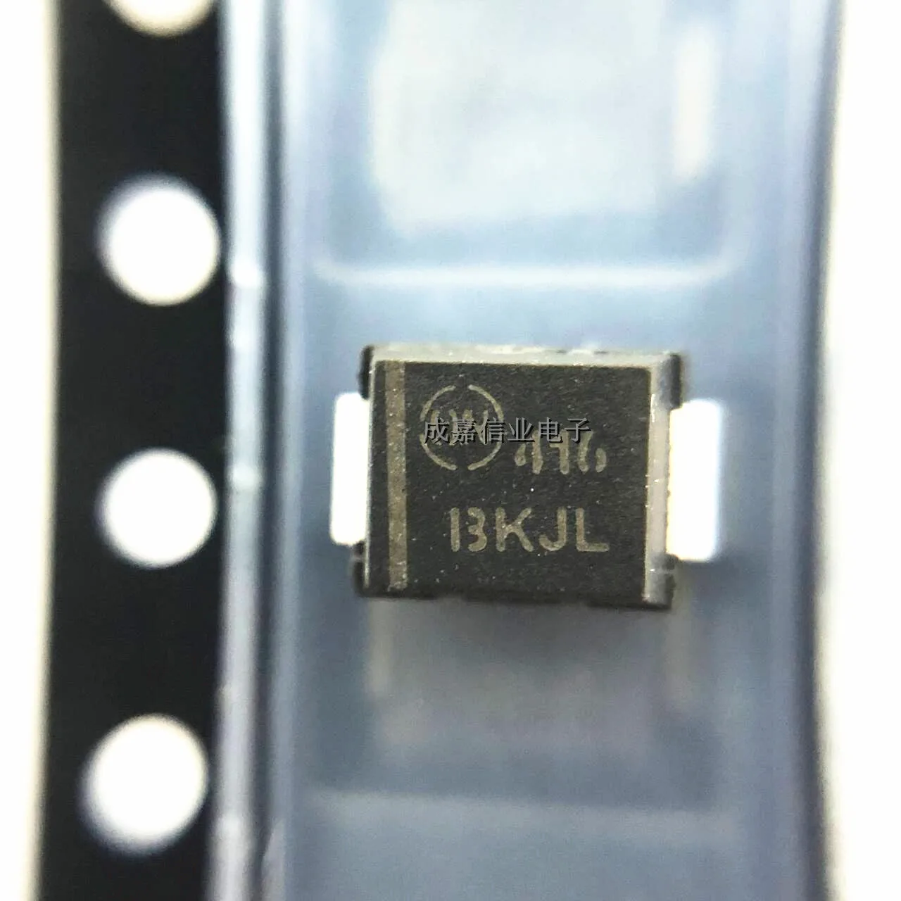 

10pcs/Lot MBRS2040LT3G SMB MARKING;BKJL DO-214AA Rectifier Diode Schottky Si 40V 2A 2-Pin Operating Temperature:- 55 C-+ 125 C